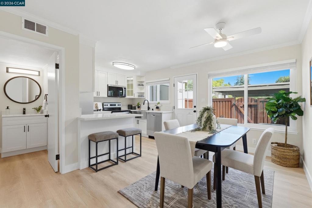 1571 Schenone Ct A