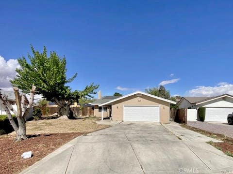 Photo of 18390 Durham Lane, Victorville, CA 92395 (MLS # IV26177501)