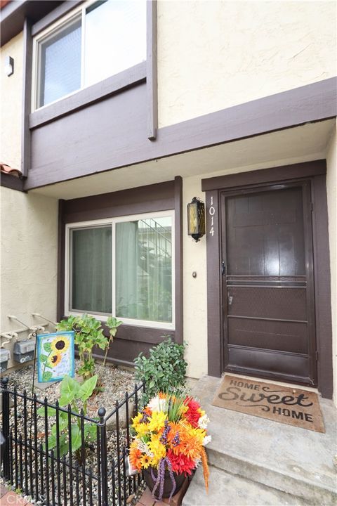 Photo of 1014 Junipero Drive, Duarte, CA 91010 (MLS # CV26107190)