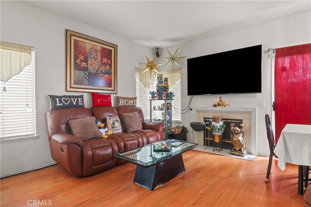2240 W Toledo