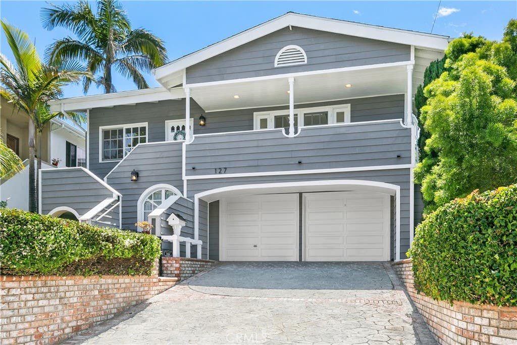 Photo of 127 West Avenida De Los Lobos Marinos, San Clemente, CA 92672 (MLS # OC26187297)