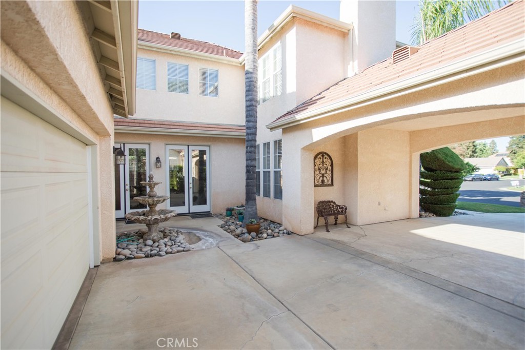 4797 N Pinebury