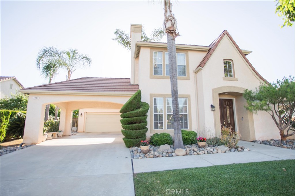 4797 N Pinebury