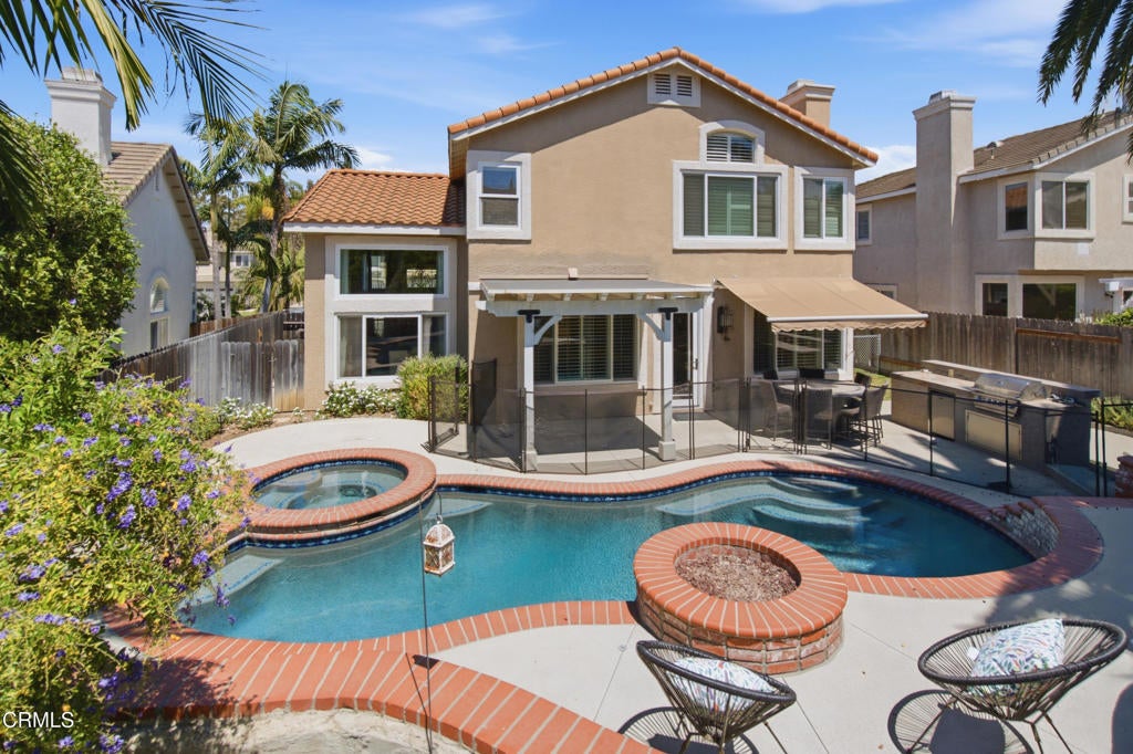 1143 Via Carranza