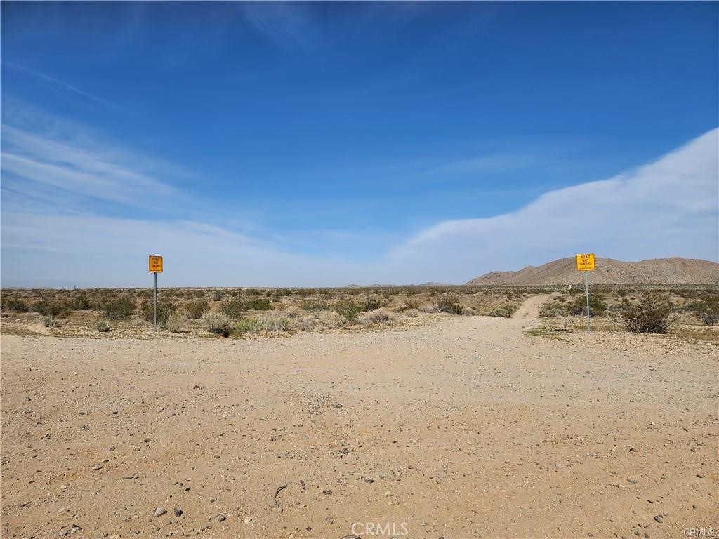 2 Parcels must be sold together for a total of 18.18 acres. Parcel 1 is 10 acres. Parcel 2 is 0466-151-23-0-000 and is 8.18 acres. The lot can be subdivided into a minimum of 2.5 acres for more information contact San Bernardino land use department.