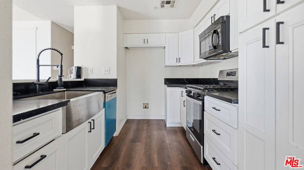 6631 Laurelton Lane 204