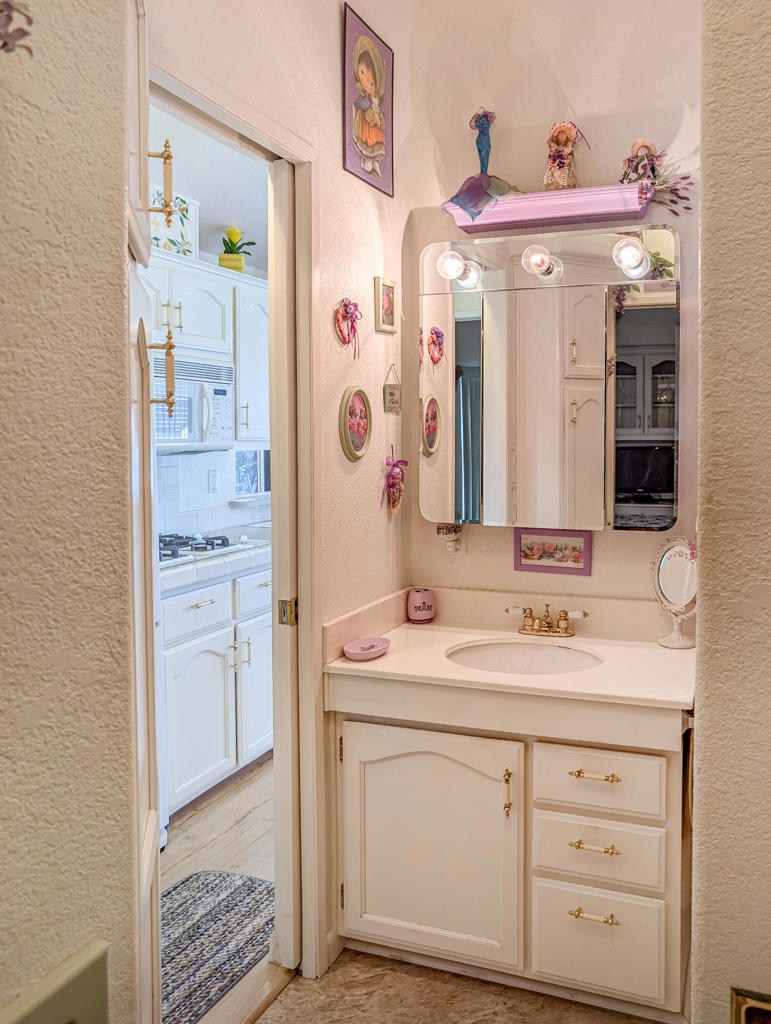 Not Applicable-1 - Manufactured In Park