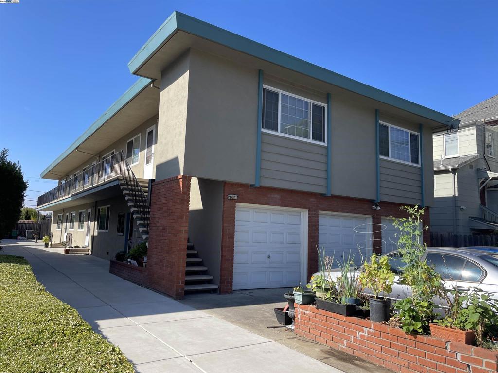 2008 Alameda Ave