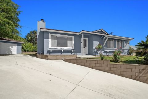 Photo of 1680 Alisar Ave Ave, Monterey Park, CA 91755 (MLS # WS26085352)