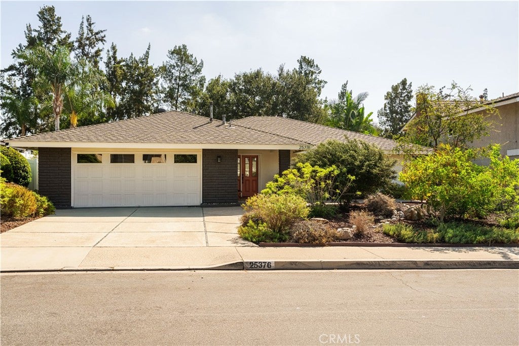 25376 Terreno Dr 25376 Terreno Dr