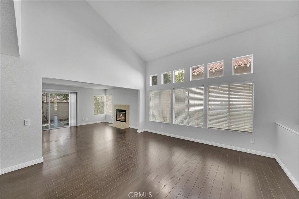 2565 Calle Benavente