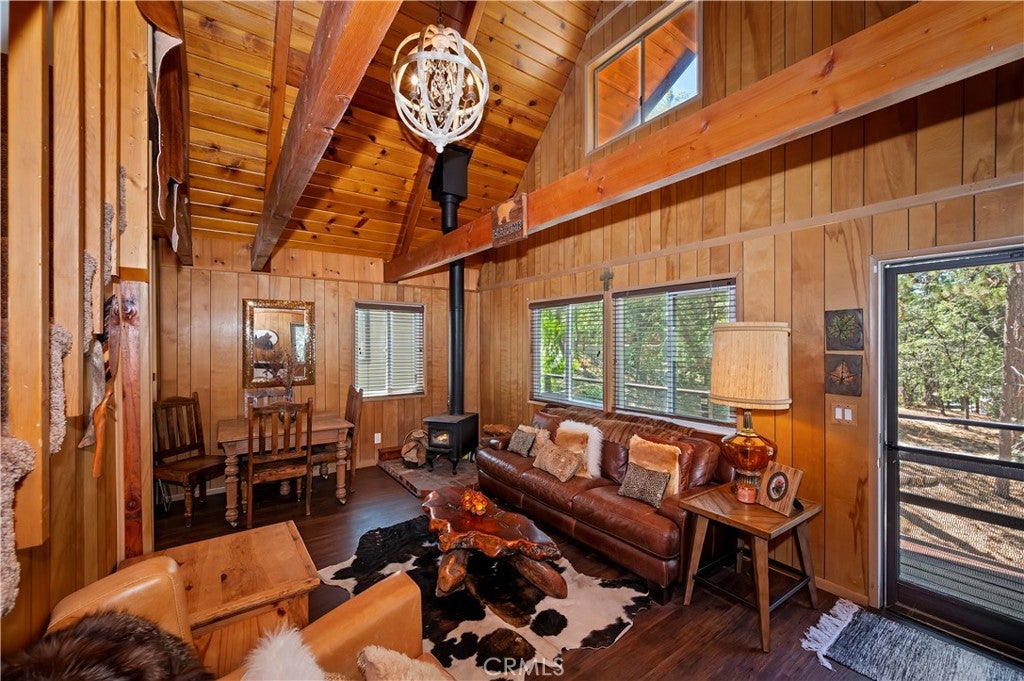 2428 Oak Drive