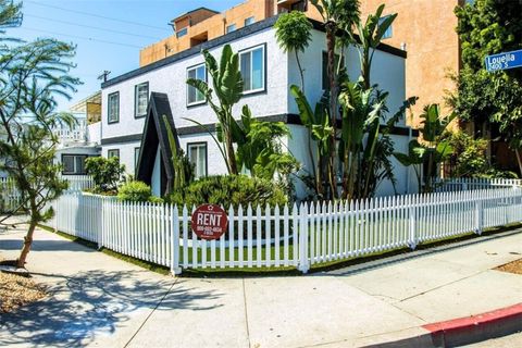 Photo of 2403 Louella Avenue, Venice, CA 90291 (MLS # CV25215931) Photo of 2403 Louella Avenue, Venice, CA 90291 (MLS # CV25215931)