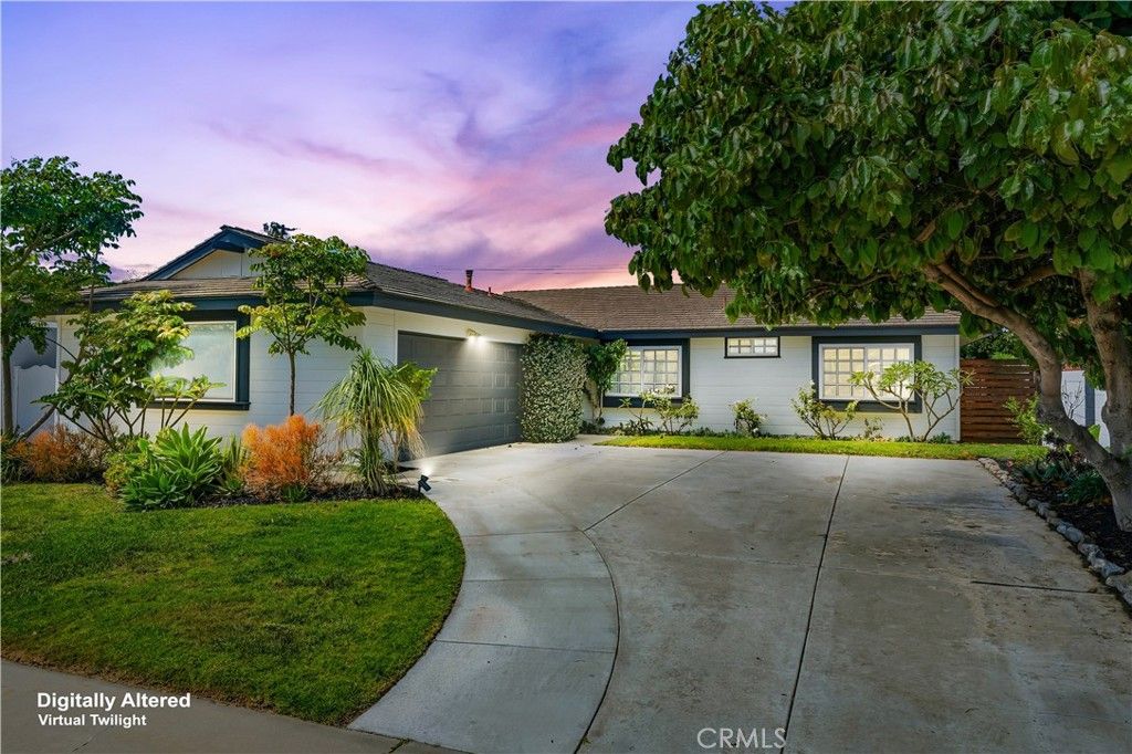 Photo of 6051 Kimberly Drive Dr, Huntington Beach, CA 92647 (MLS # OC26090940)