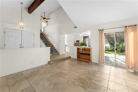 22933 De Berry Street