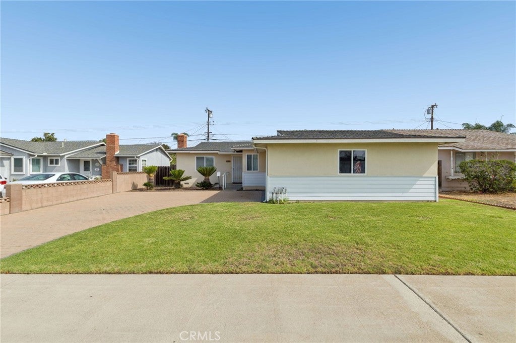 1333 E Monroe