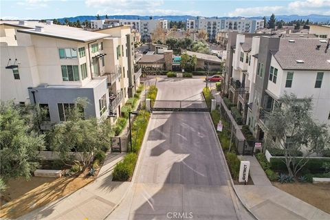 Photo of 19531 W Cardigan Drive, Northridge, CA 91324 (MLS # SR26014800)