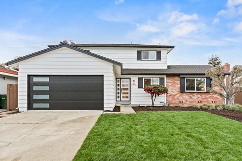 Photo of 3282 Loma Alta Drive, Santa Clara, CA 95051 (MLS # ML82042990)