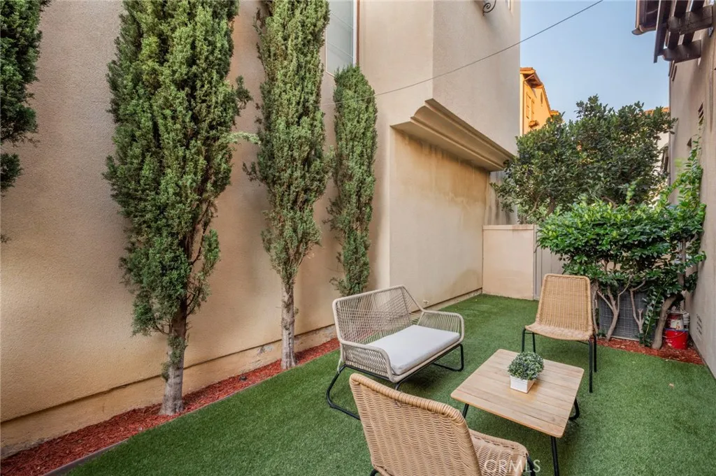 Irvine, California 92603, United States, 3 Bedrooms Bedrooms, ,3 BathroomsBathrooms,Residential,Active,207961