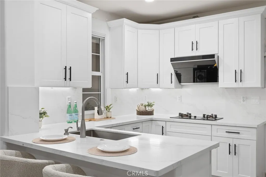 Irvine, California 92603, United States, 3 Bedrooms Bedrooms, ,3 BathroomsBathrooms,Residential,Active,207961