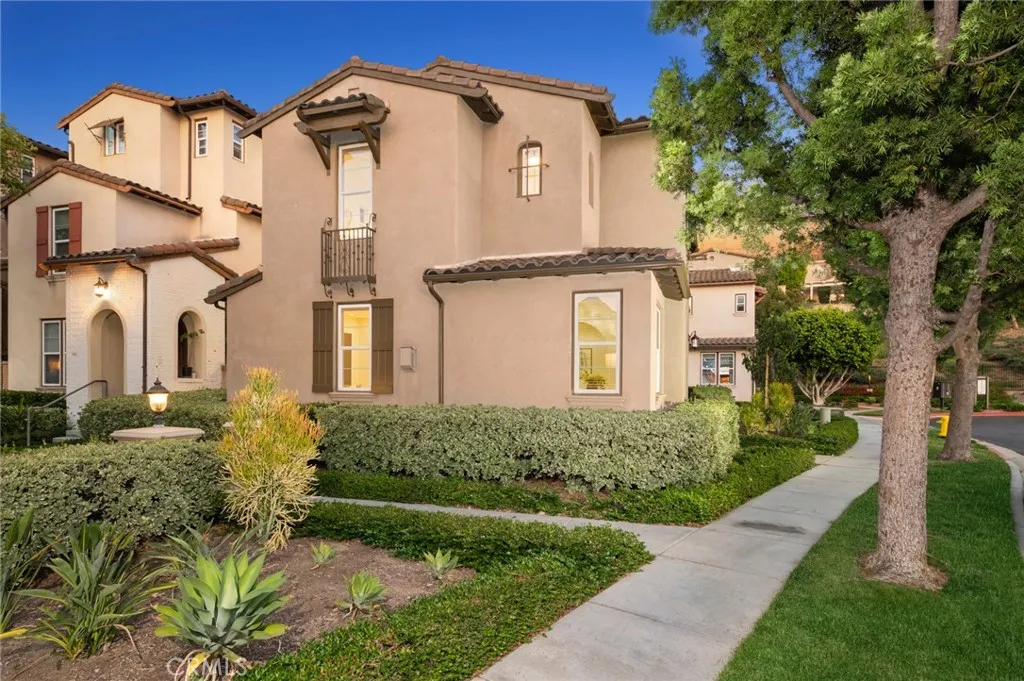 Irvine, California 92603, United States, 3 Bedrooms Bedrooms, ,3 BathroomsBathrooms,Residential,Active,207961