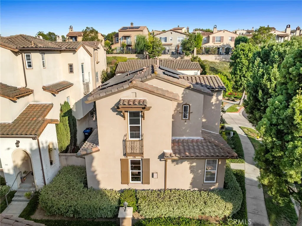 Irvine, California 92603, United States, 3 Bedrooms Bedrooms, ,3 BathroomsBathrooms,Residential,Active,207961