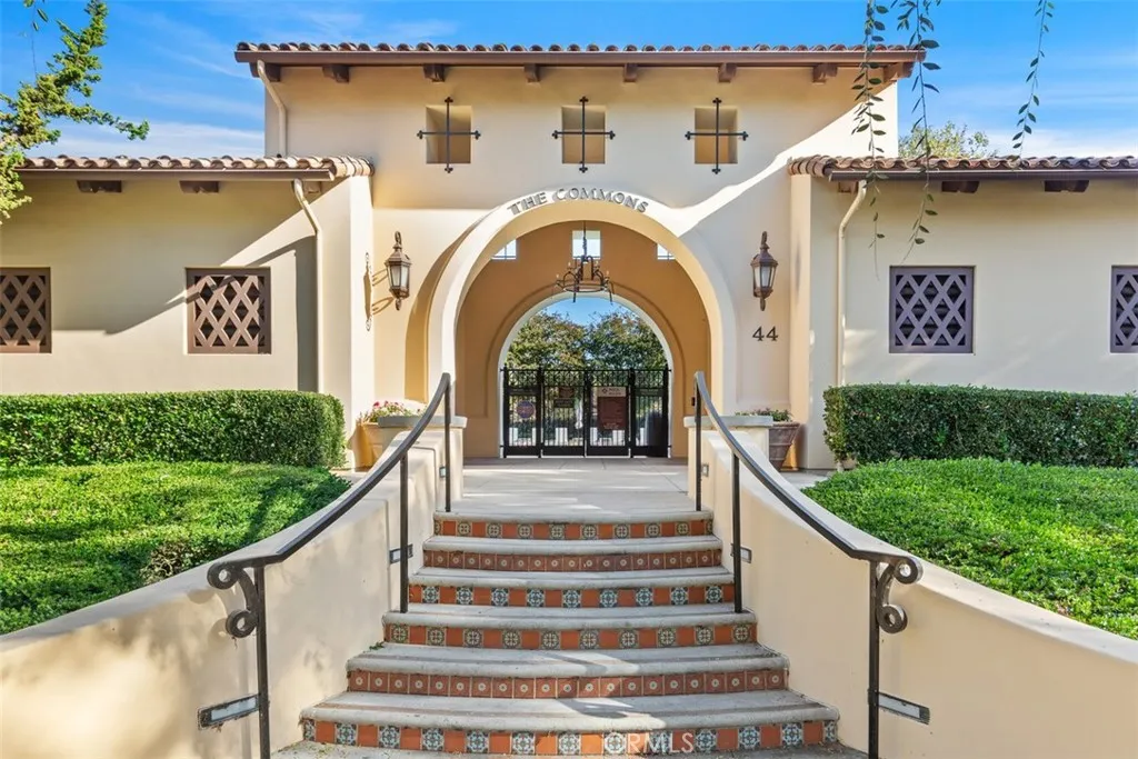 Irvine, California 92603, United States, 3 Bedrooms Bedrooms, ,3 BathroomsBathrooms,Residential,Active,207961