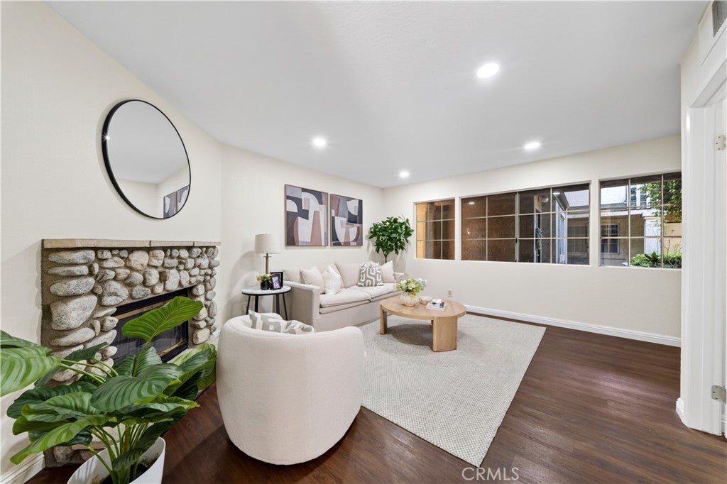 15365 Woodruff 8