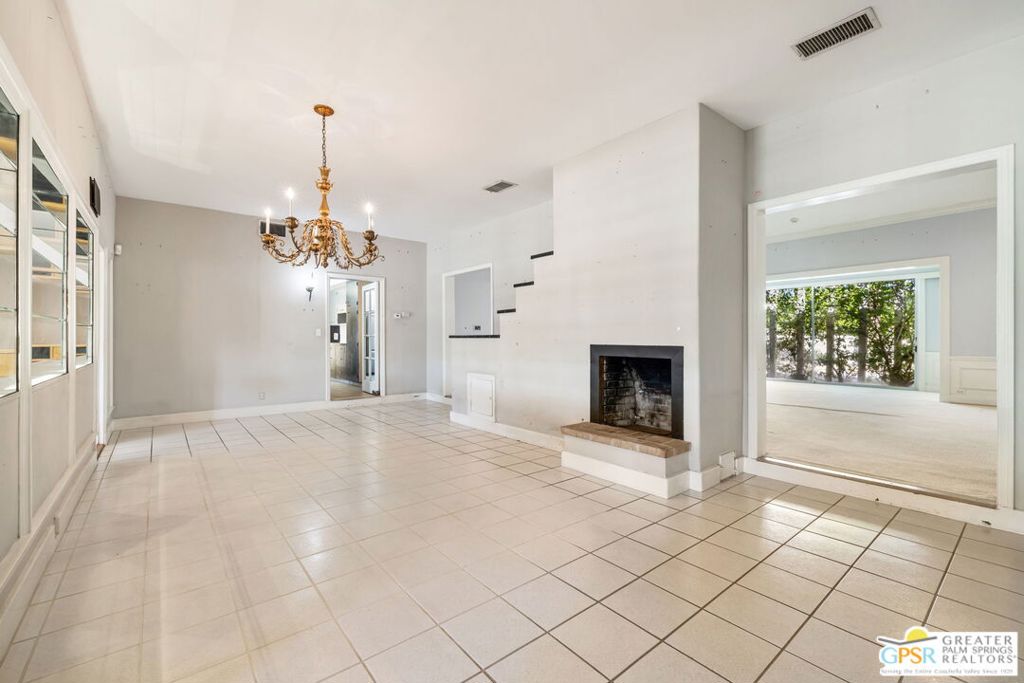 Old Las Palmas - Residential