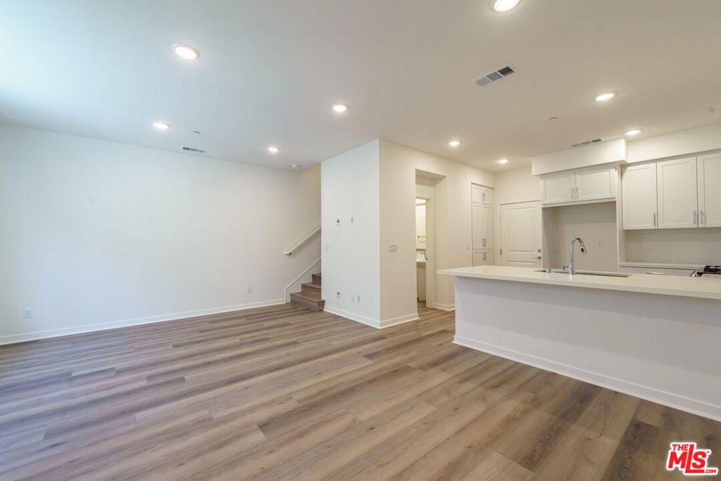 1850 W Merced