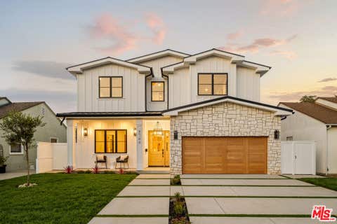Photo of 8346 Mcconnell, Westchester, CA 90045 (MLS # 26874193)