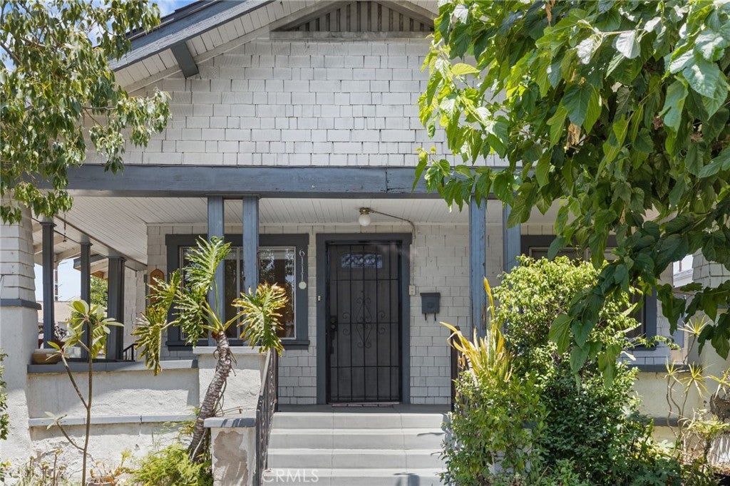 6111 Hillandale Dr DR, Los Angeles CA 90042