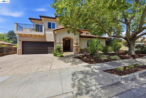 Photo of 307 Dana St St, Fremont, CA 94539 (MLS # 41141197)