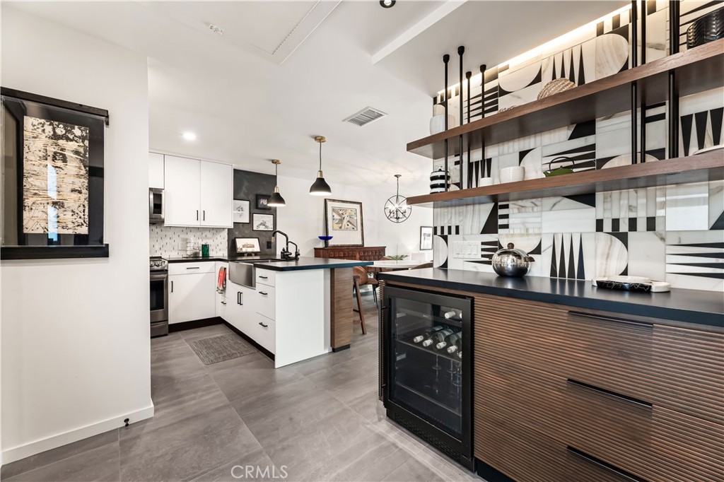 5118 Marina Pacifica Dr S