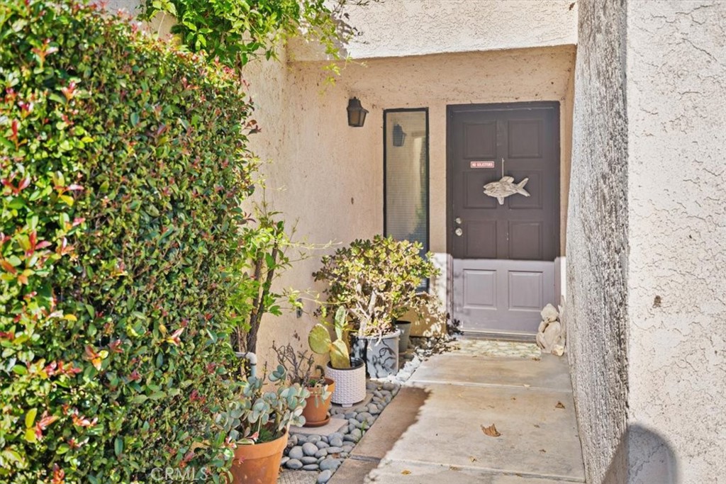 Charming 2-Bedroom Condo: A Perfect Blend of Comfort and Convenience
This delightful 2-bedroom condo offers an ideal mix of coziness and accessibility, bathed in natural light throughout. The spacious layout features a modern kitchen that seamlessly connects to the main living area. The warm and inviting living room exudes comfort, while the generous master bedroom includes a sliding door that opens to a private balcony—an excellent spot for relaxation.
Additionally, a large upstairs loft provides versatility, serving as a home office or a tranquil retreat. The condo also features a private back patio with easy access from the kitchen, perfect for outdoor gatherings or simply enjoying the peaceful surroundings. With ample storage options, including a two-car attached garage, you'll have plenty of room for your belongings.
Nestled in a well-maintained community, this home is conveniently located near parks, medical facilities, shopping areas, the village of Arroyo Grande, and the beach, ensuring ultimate convenience. Whether you're looking for a cozy home or a serene getaway close to amenities, this rental property meets all your needs. Available now for a one-year lease only. Please note that the unit is unfurnished and does not include a washer or dryer.
Rental Terms:
• Rent: $3,000/month
• Security Deposit: $3,000 due at signing
• Utilities: Tenant is responsible for gas, electric, trash, and water; owner covers HOA fees
• Application Fee: $50 per tenant
• Move-In Fee: $49 for digital images and walkthrough