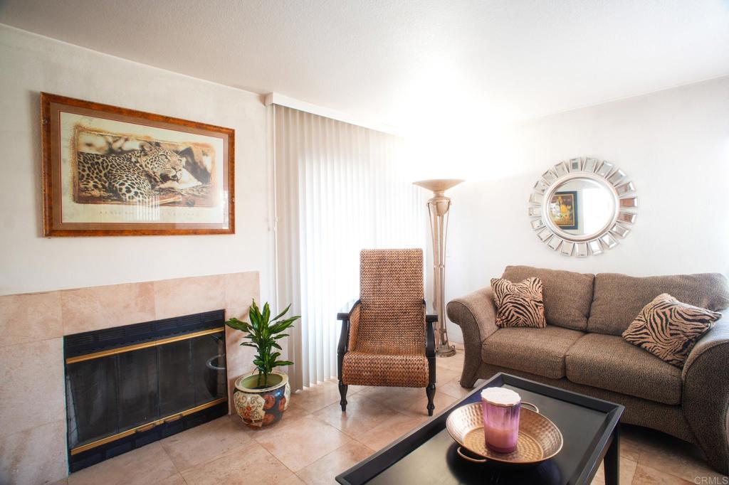24 Corniche Dr A