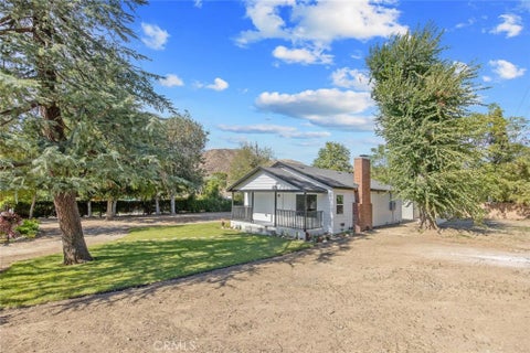 Photo of 27908 Adon AVE, Canyon Country, CA 91387 (MLS # SR26209060)