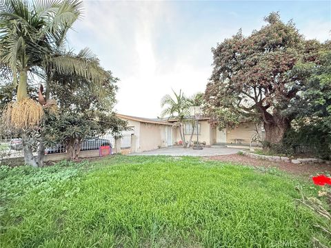 1427 S Rene Santa Ana CA 92704