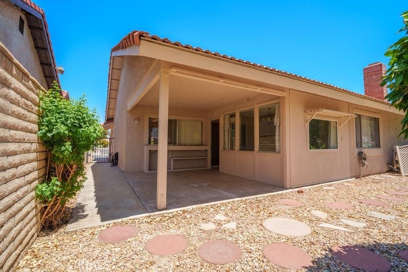1925 Silver Oak Way