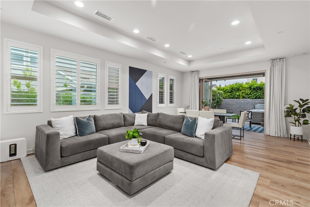 Reverie (ESREV) - Residential