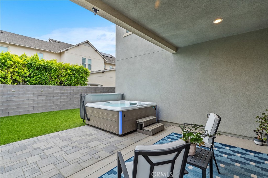 Reverie (ESREV) - Residential