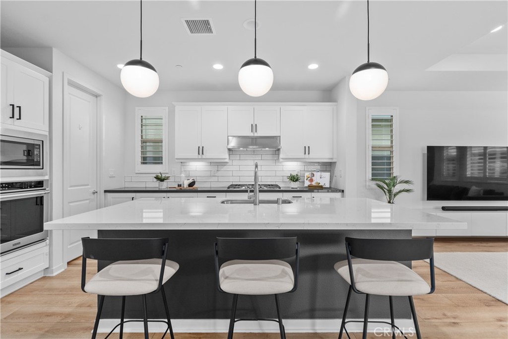 Reverie (ESREV) - Residential