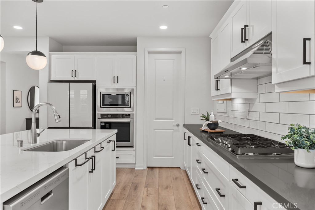 Reverie (ESREV) - Residential