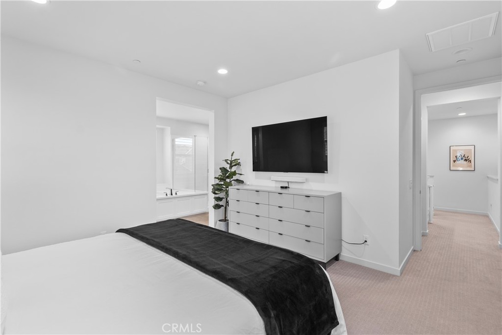 Reverie (ESREV) - Residential