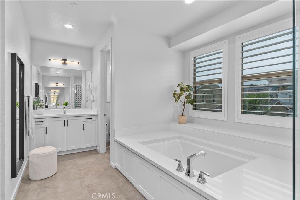 Reverie (ESREV) - Residential