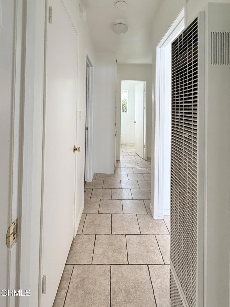 Empire/Sidonia - 1070 - Residential Lease