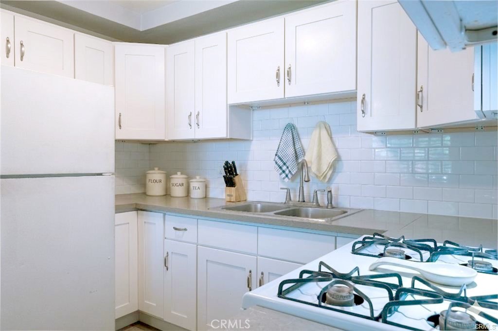 4700 Clair Del Avenue 652