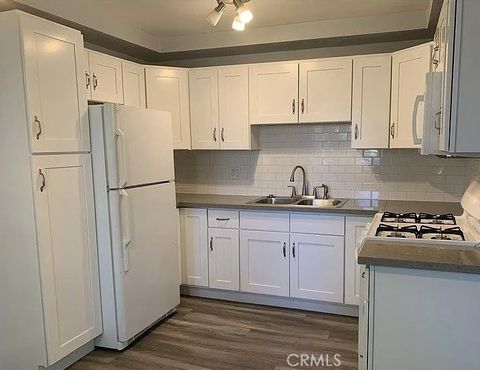 Photo of 4700 Clair Del Ave, Long Beach, CA 90807 (MLS # DW26090605)