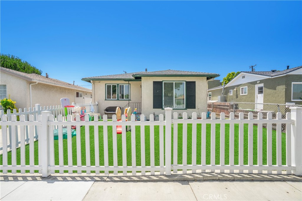 4220 W 165th Street