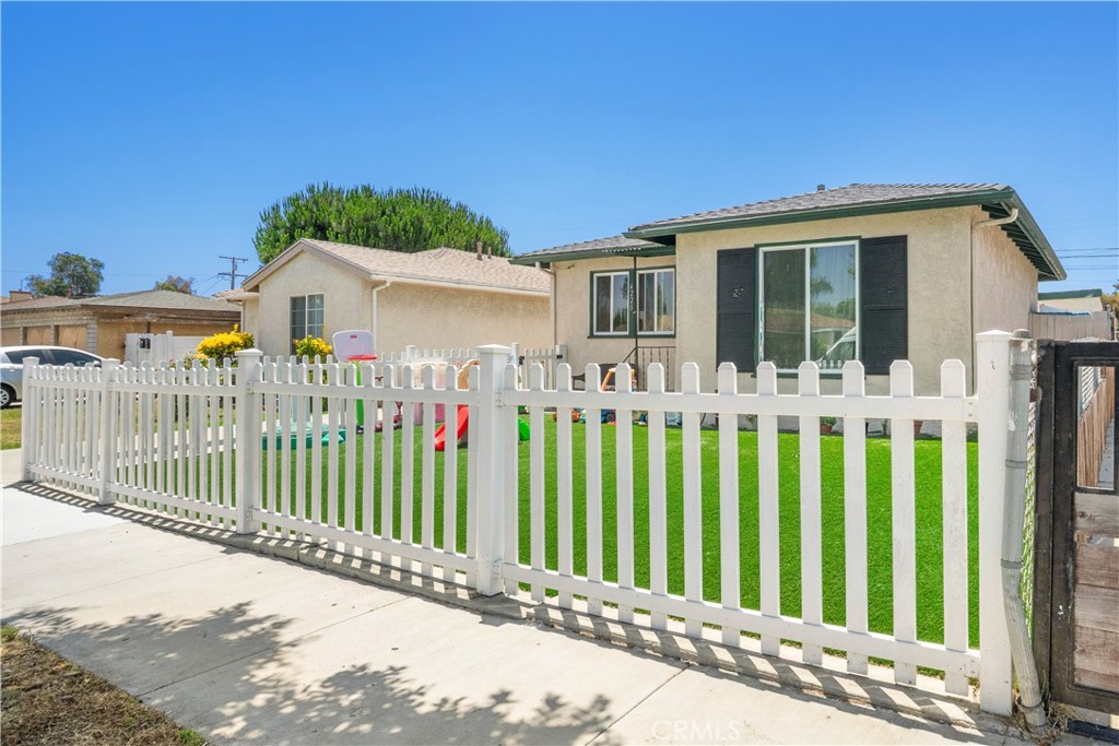 4220 W 165th Street